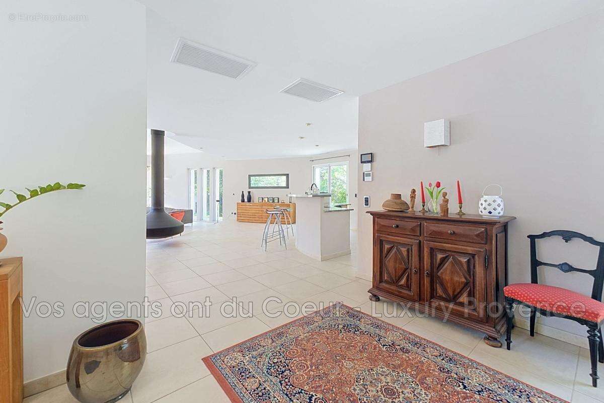 vente maison 6 Pièce(s) - photo 3