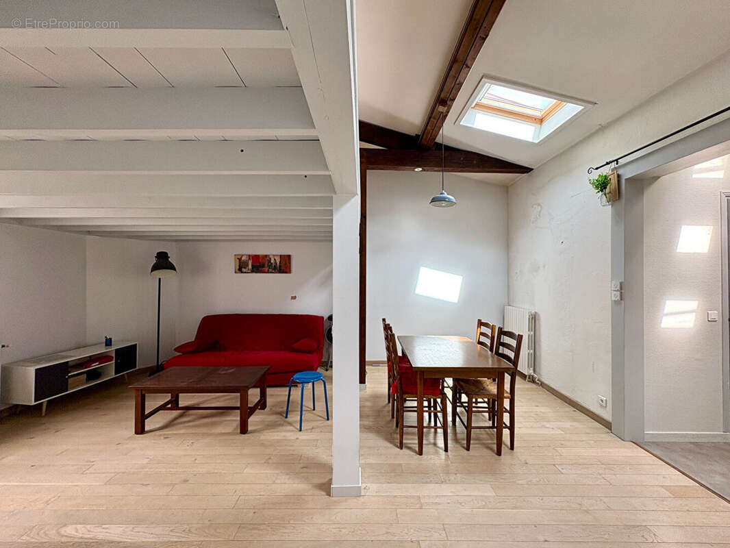 Appartement à BORDEAUX