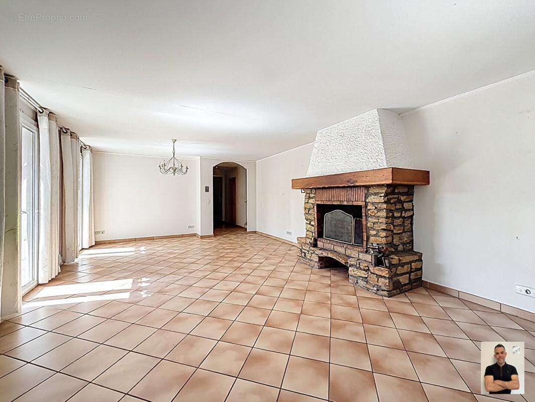 Maison à BRIGNOLES