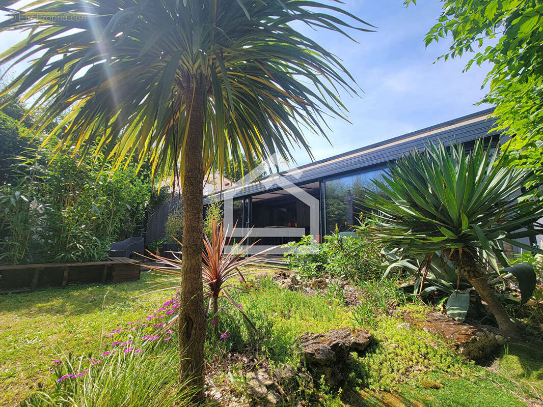 Maison à MERIGNAC