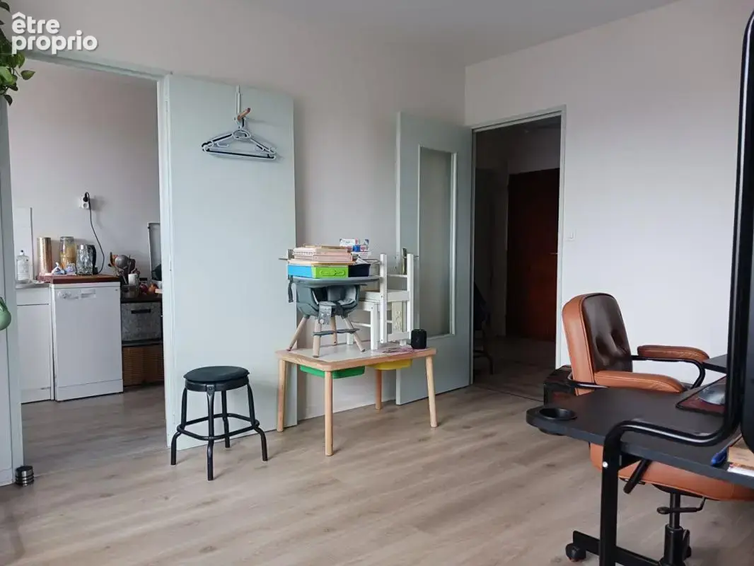 Appartement Lons Le Saunier 4 pièce(s) 68.90 m2 - photo 3