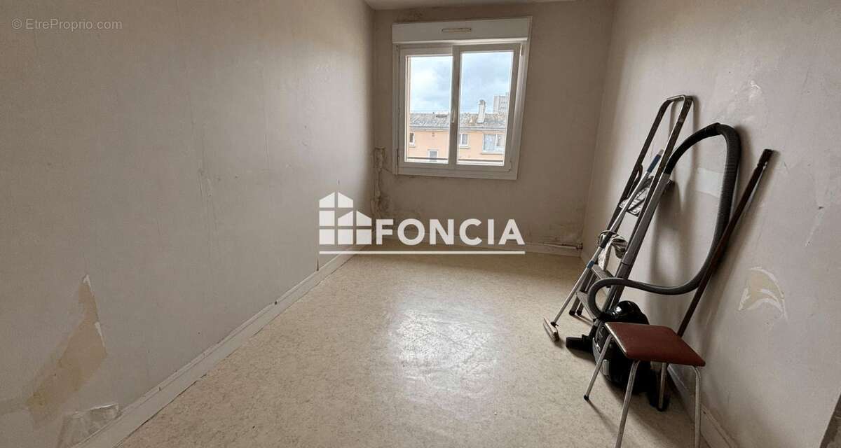 Appartement T4 - proche centre ville à pied - photo 3
