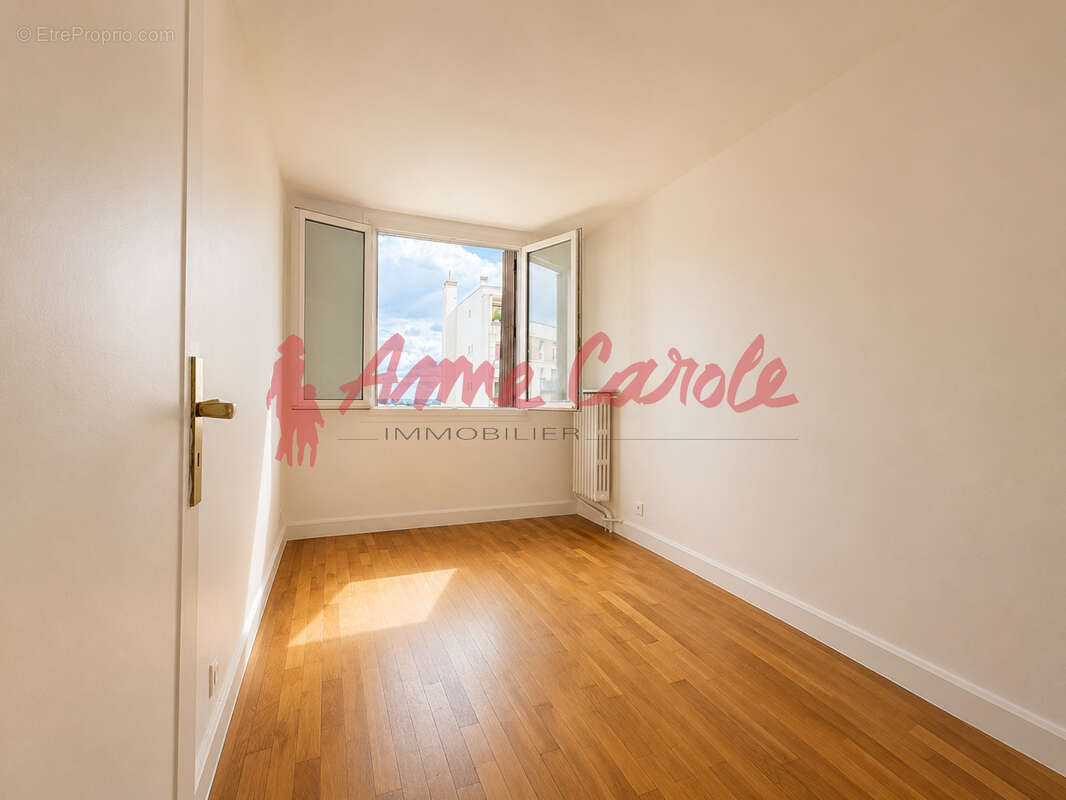 Appartement à NOGENT-SUR-MARNE