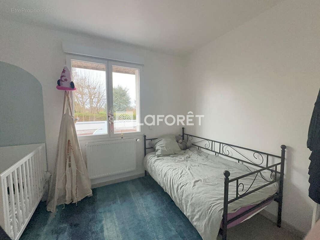 Appartement à THAON
