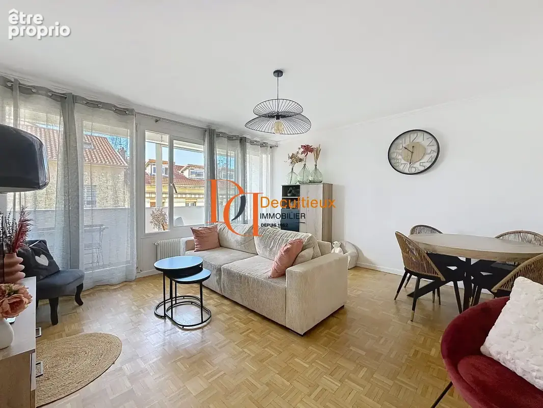 Appartement à LYON-6E