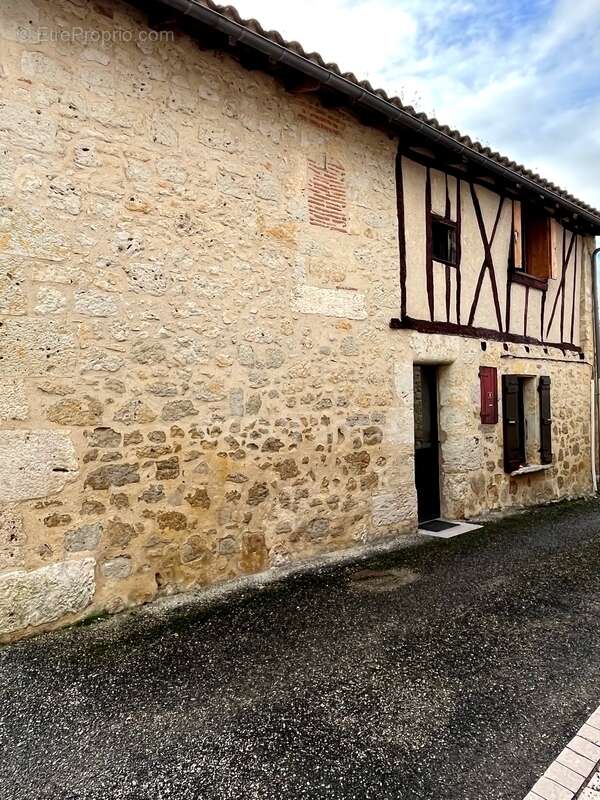 Maison à FLEURANCE
