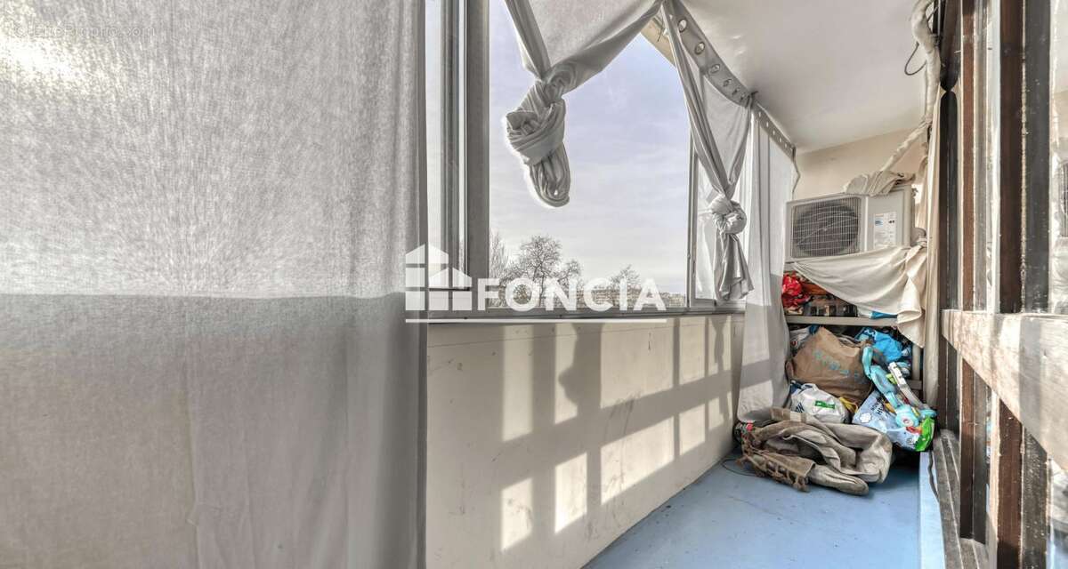 Villeurbanne laurent bonnevay- appartement t5 - photo 6