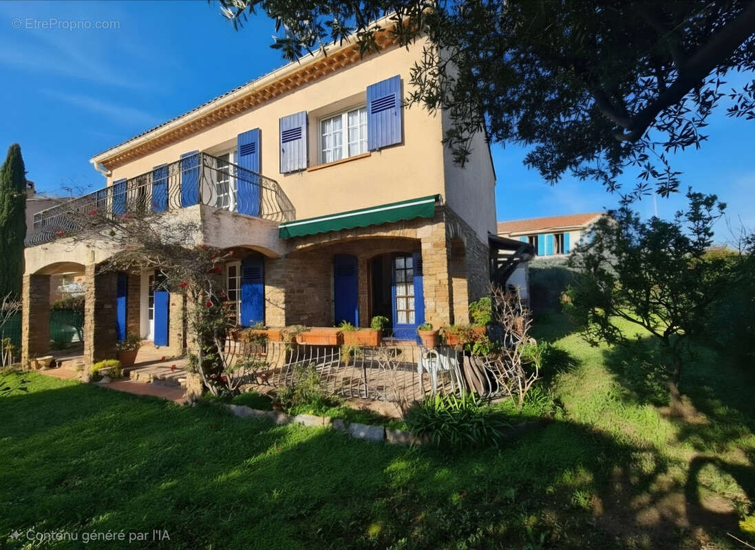 Maison à HYERES