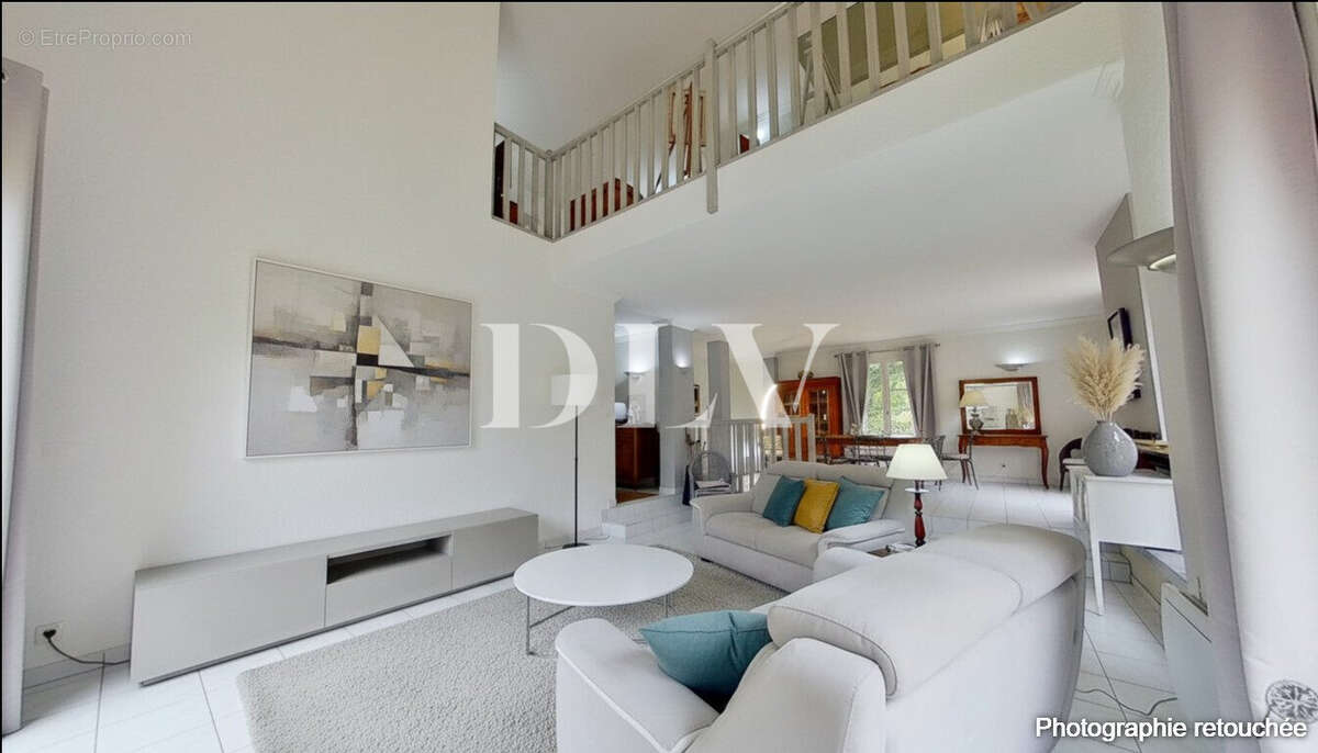 Maison à VULAINES-SUR-SEINE