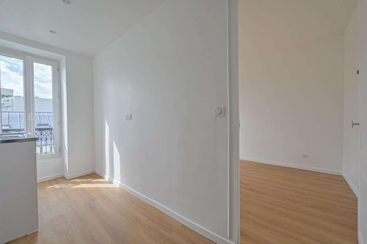 Appartement à PARIS-18E