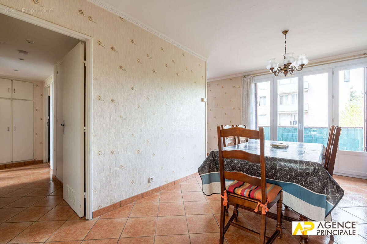Appartement Le Mesnil Le Roi 3 pièce(s) 66 m2 - photo 12