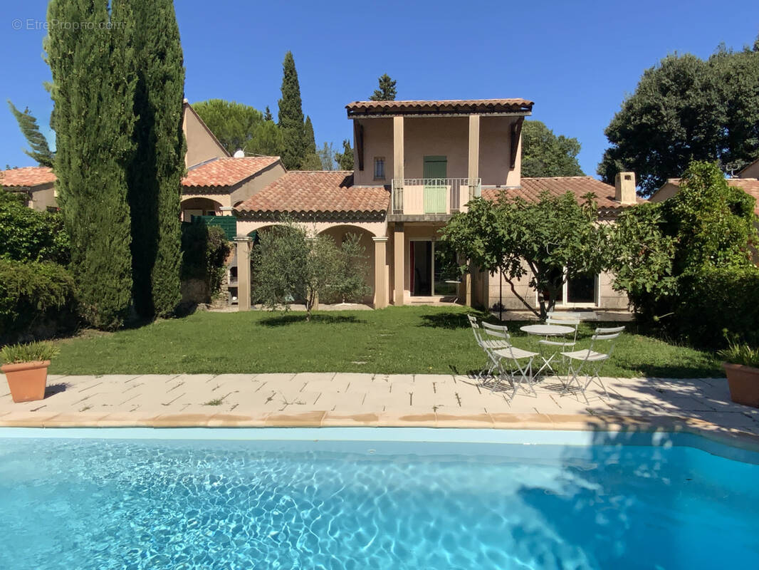Maison à UZES