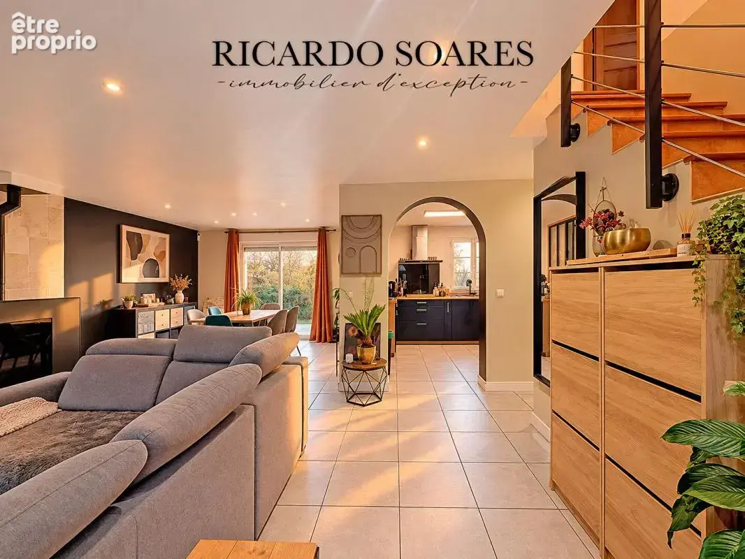 60700 pont-sainte-maxence (sarron) - maison familiale 7 pièces / 157 m2 au sol / 5 chambres / double garage / terrain 876 m² - photo 2