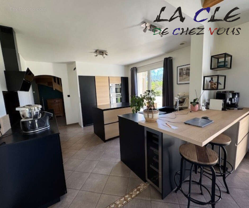 Maison à PUY-DE-SERRE