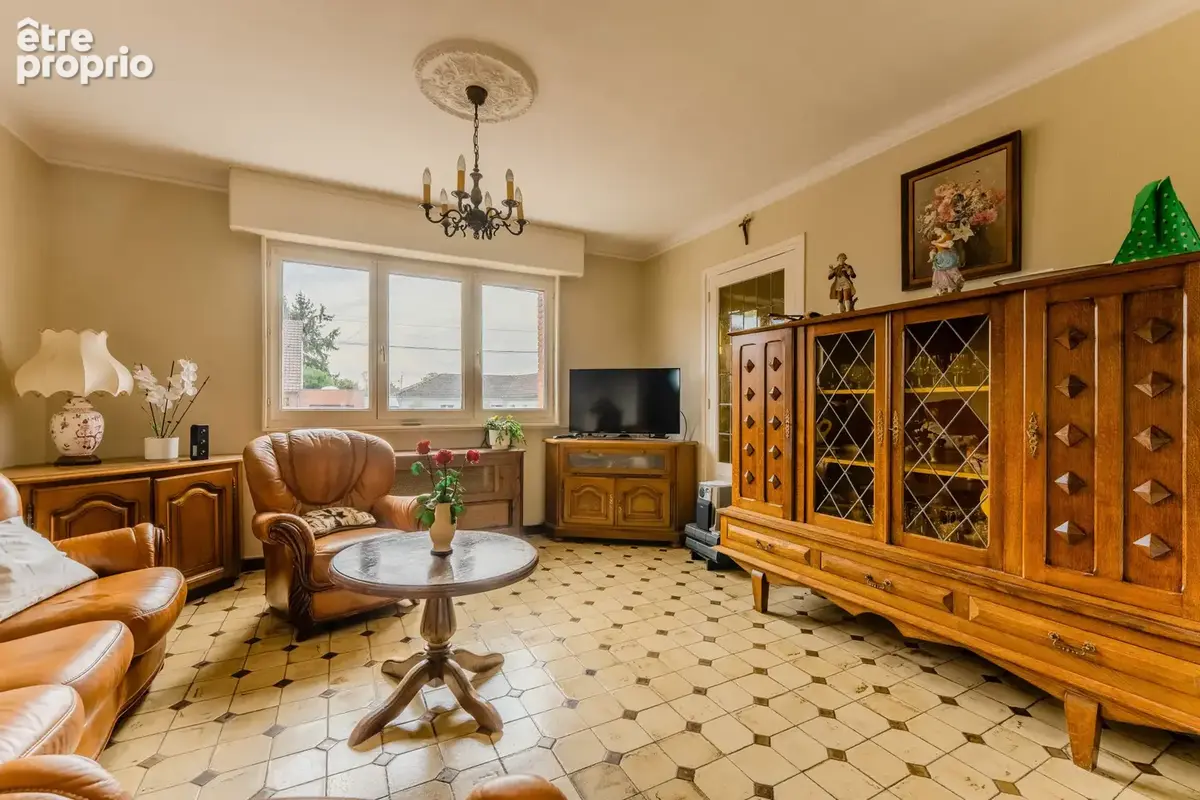 Maison semi-individuelle - beau potentiel ! - photo 6