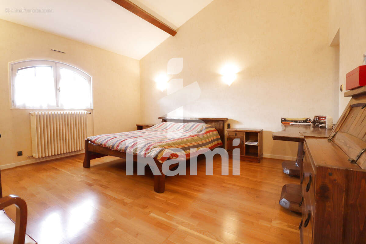 Maison à SALAISE-SUR-SANNE