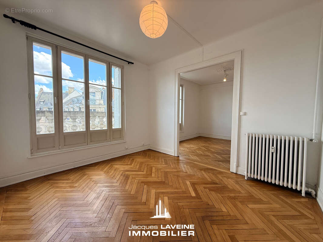 Metz-triangle impérial appartement 4 pieces + combles aménageables - photo 3