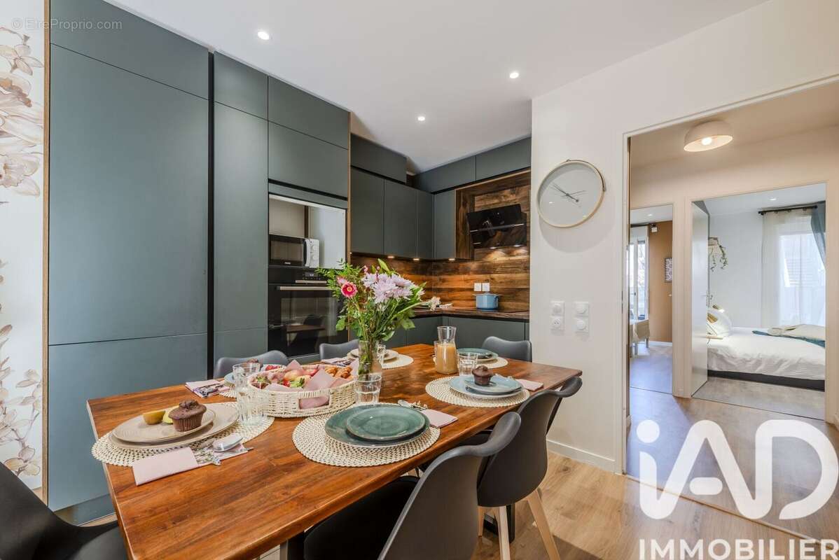 Photo 3 - Appartement à BUSSY-SAINT-GEORGES