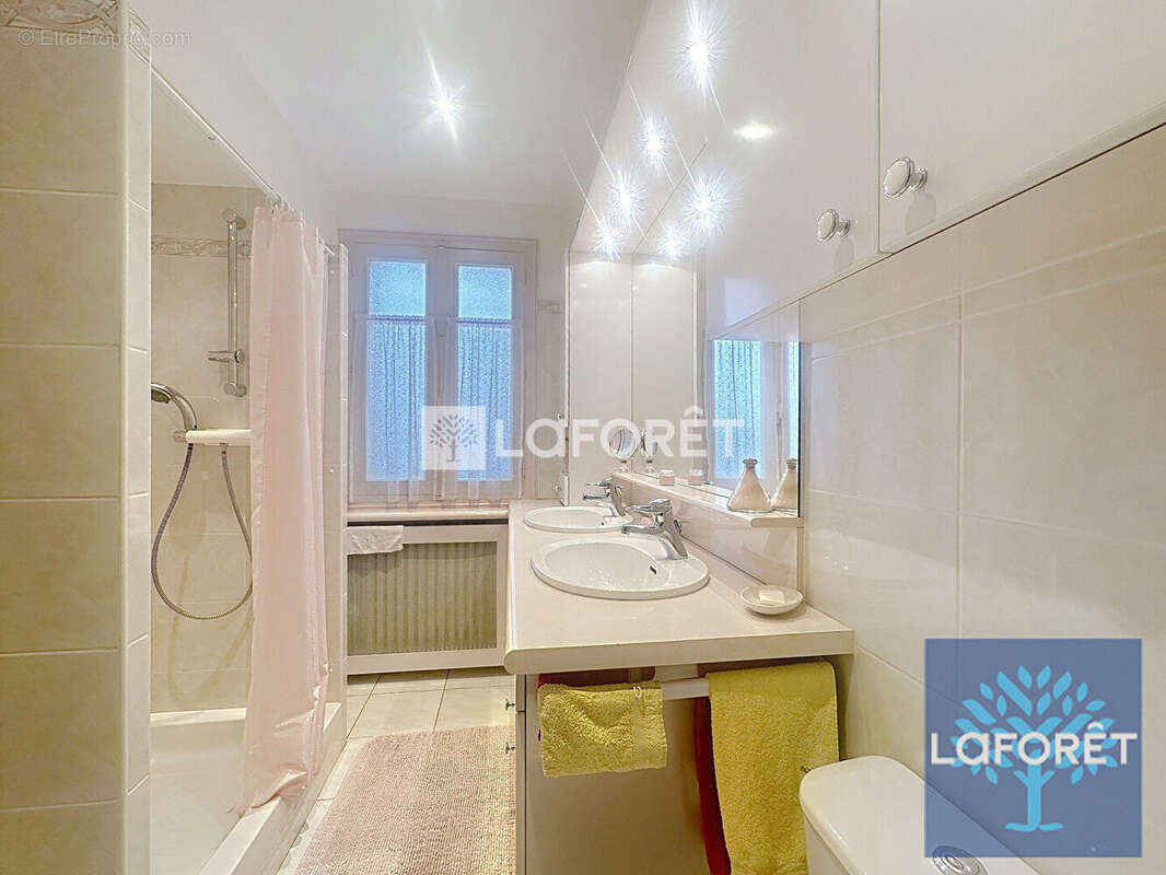 Maison à VIGNEUX-SUR-SEINE