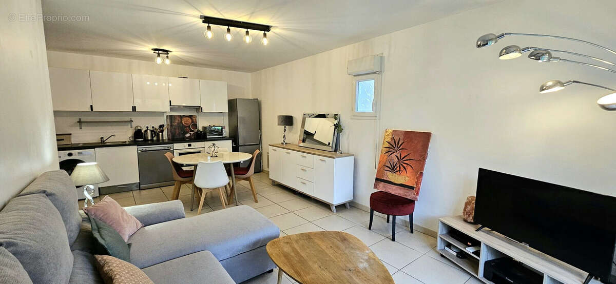 Appartement à LE LUC