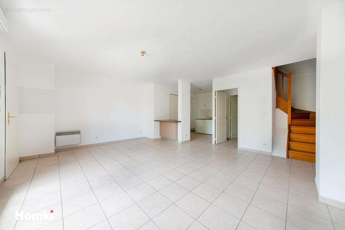 Appartement à SALON-DE-PROVENCE