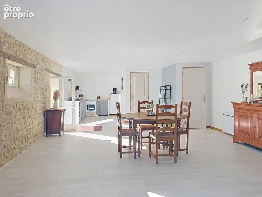 Maison 9 pièces 310 m² à vendre à Surin (79220) - photo 21