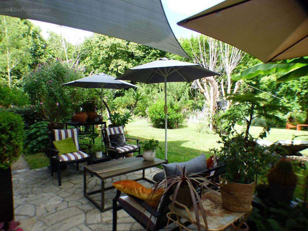 Maison à BLAISON-GOHIER