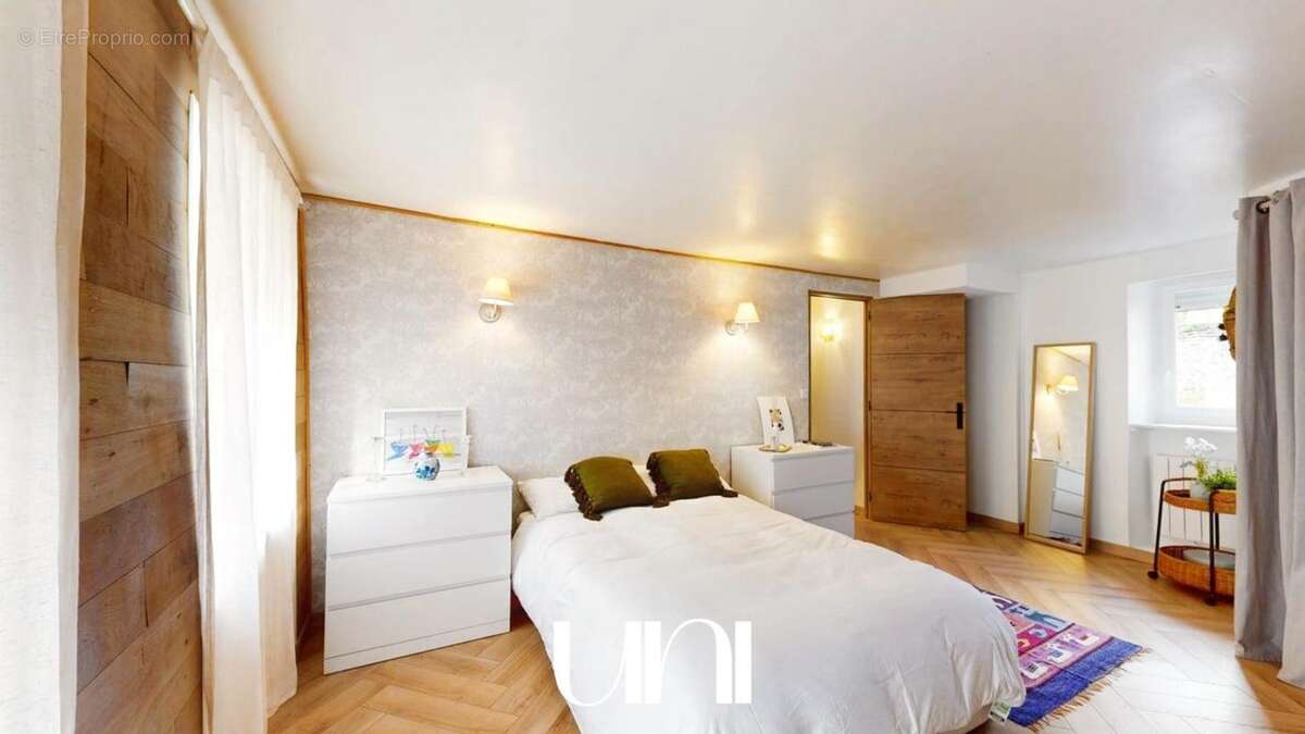 Maison à TROIS-MONTS