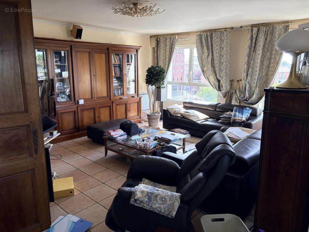 Appartement à MONTIGNY-LE-BRETONNEUX