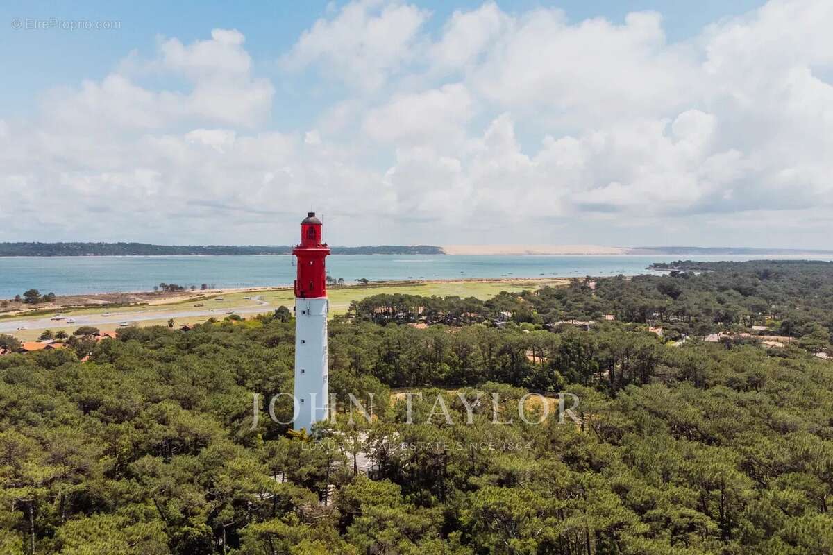 Commerce à LEGE-CAP-FERRET