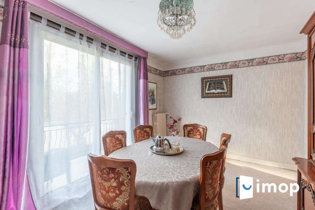 Maison à DAMMARIE-LES-LYS