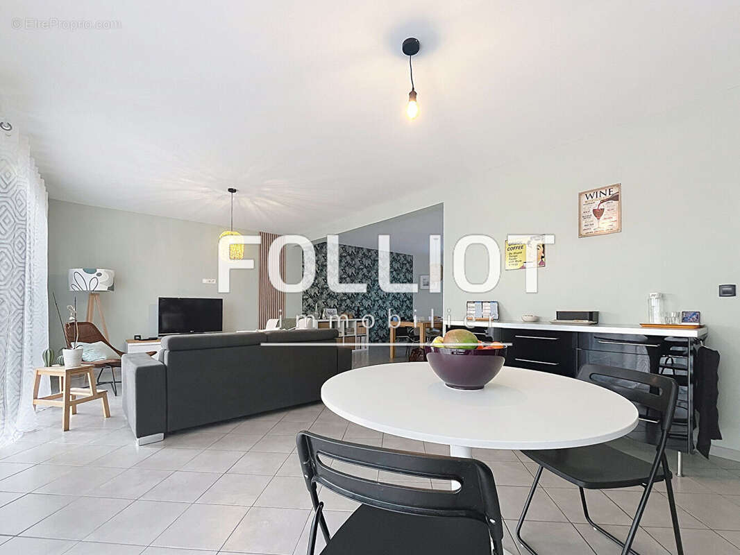 Maison à LINGREVILLE