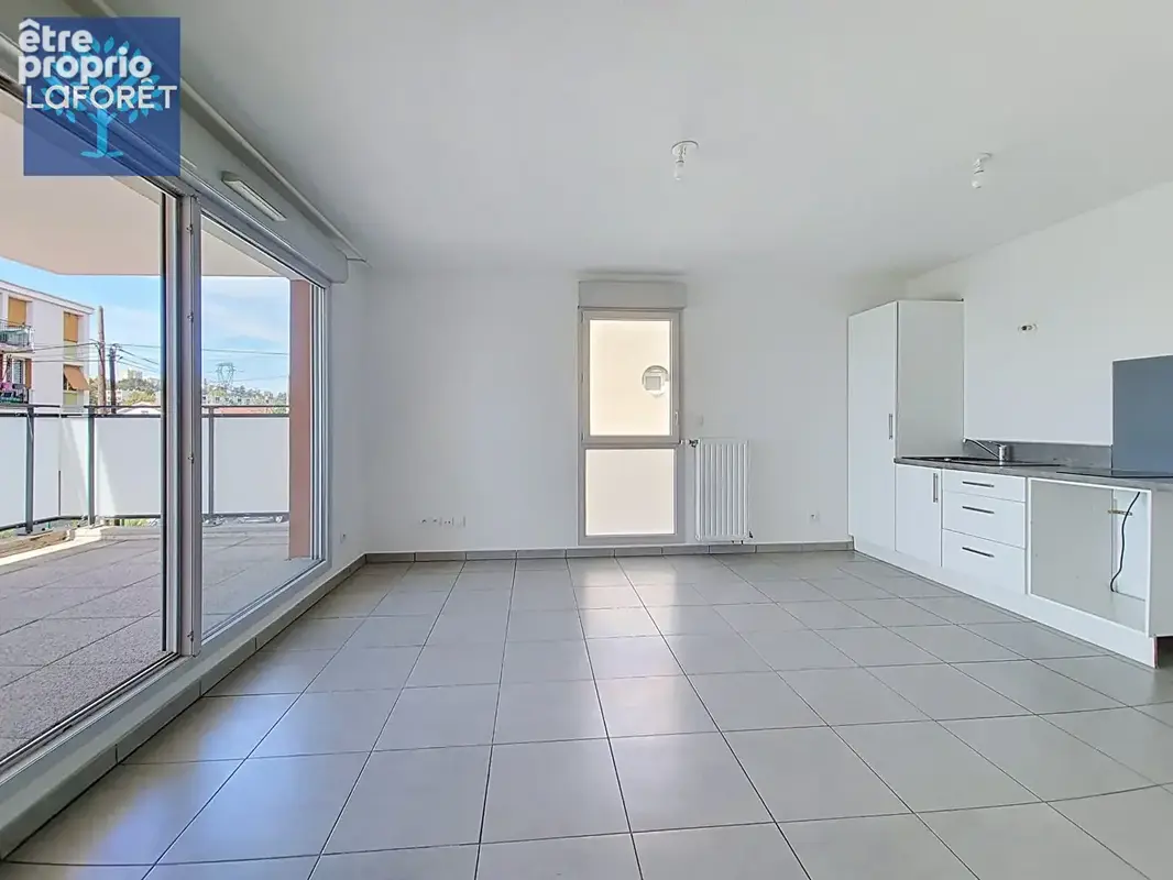 Appartement Pierre Benite 2 pièce(s) 46.13 m2 - photo 2