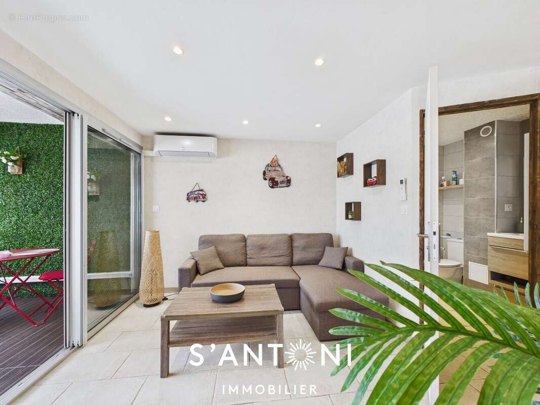 Appartement à VIAS