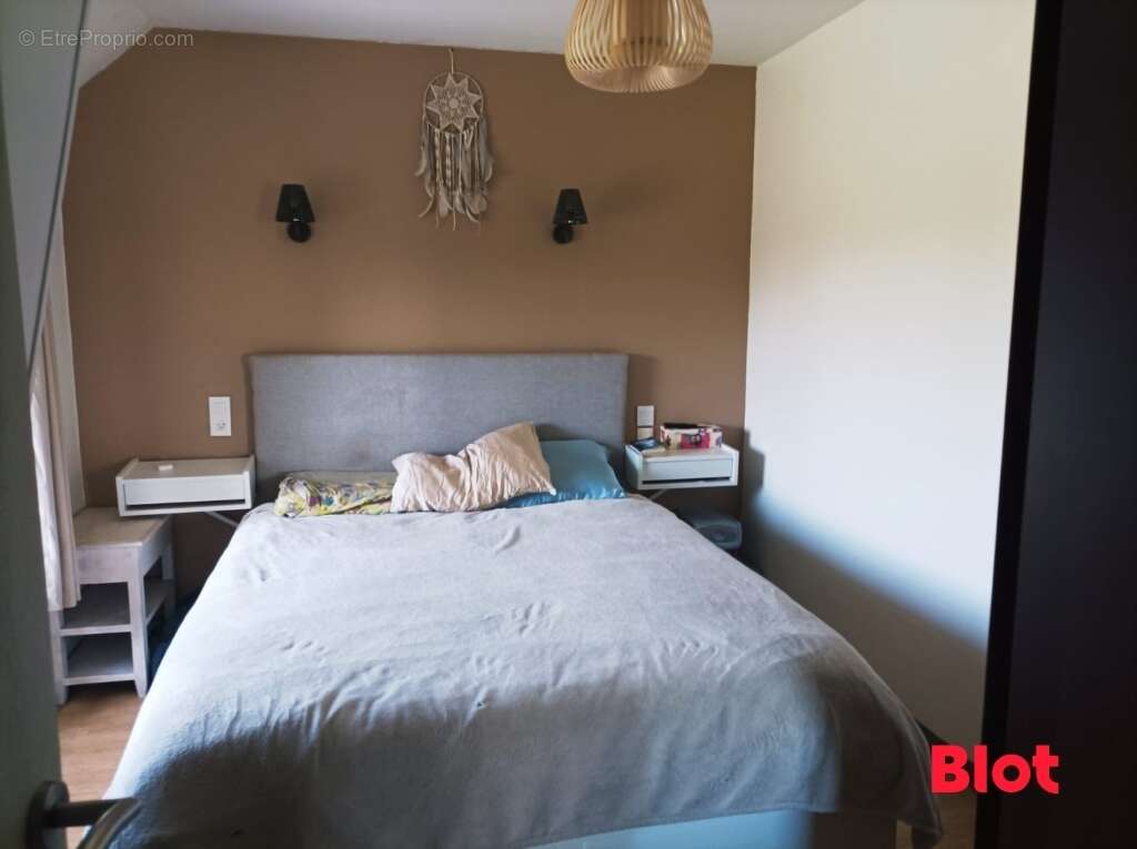 Maison à VAL-D&#039;IZE