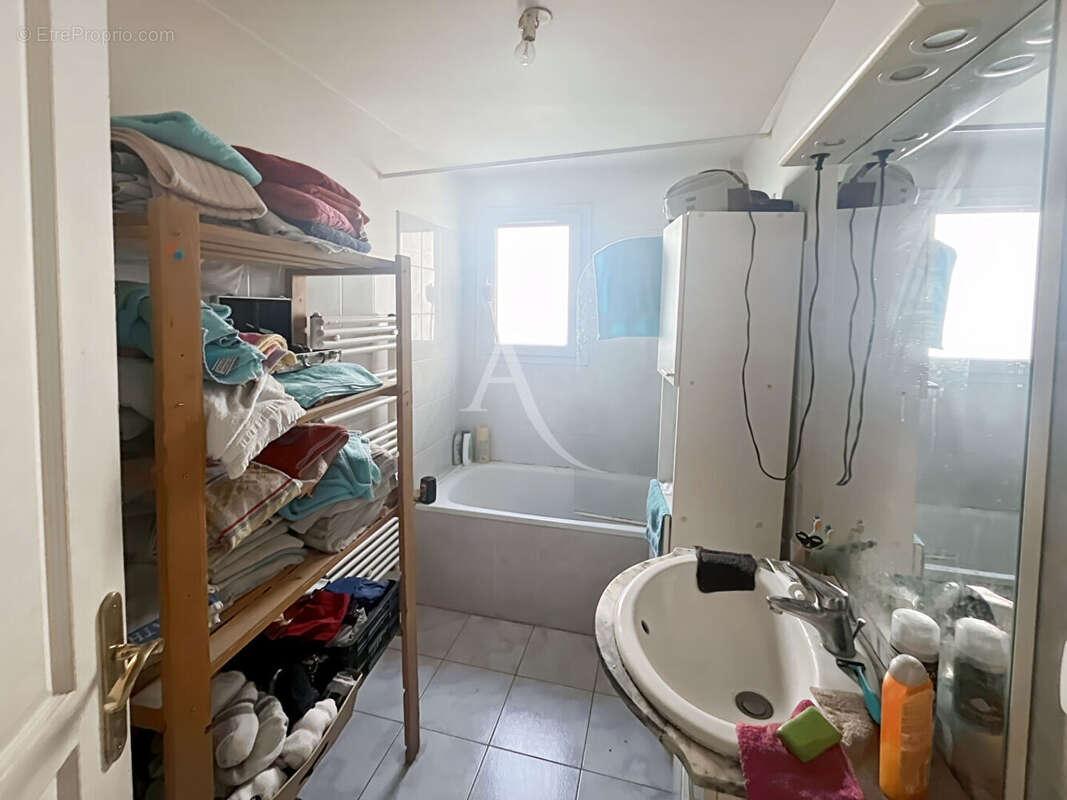 Appartement à HARDRICOURT