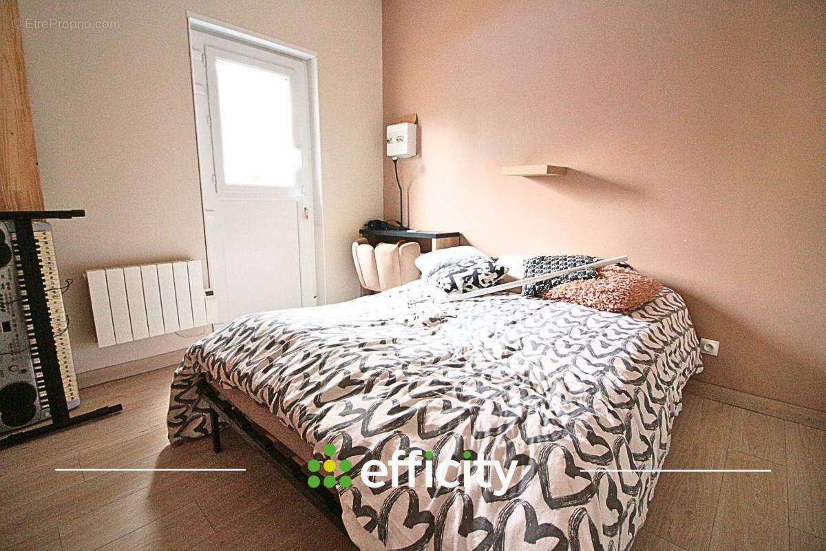 Maison à MEZIDON-CANON