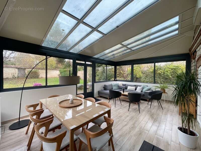 Maison à MONTIGNY-SUR-LOING