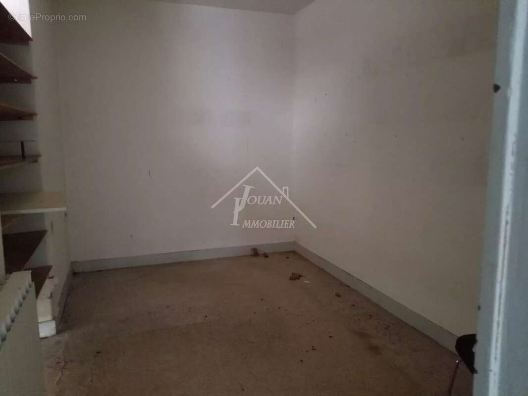 Maison à COSNE-D&#039;ALLIER