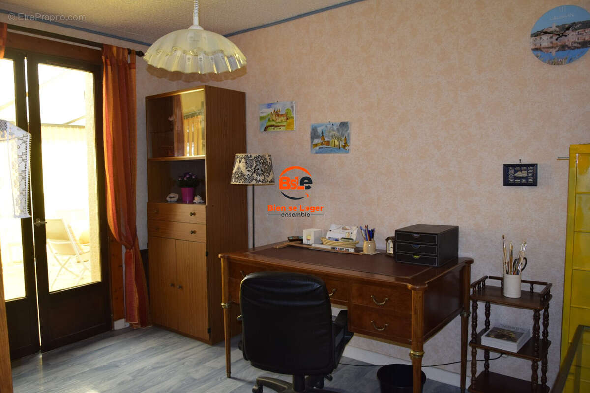 MAISON PLAIN PIED 4 PIECES A VENDRE - BSLE -Bien Se Loger Ensemble VEYRE MONTON  votre agence de proximité - Maison à TALLENDE