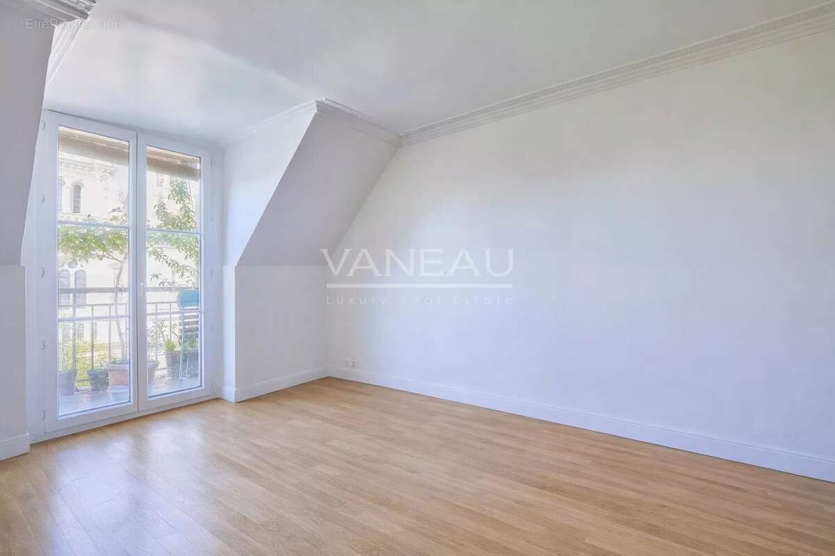 Appartement à PARIS-9E