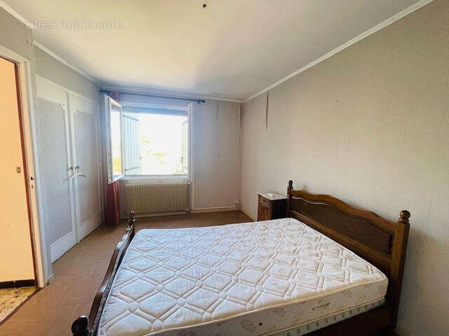 Maison à MONTAREN-ET-SAINT-MEDIERS