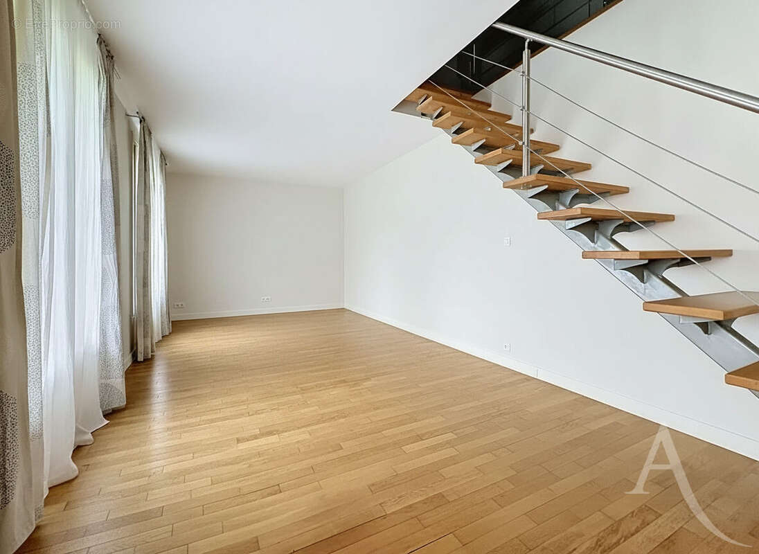 Appartement à MANTES-LA-JOLIE