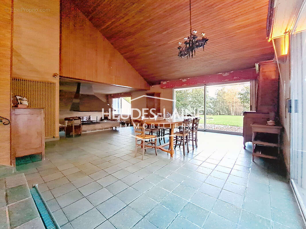 Maison à SAINT-PAIR-SUR-MER