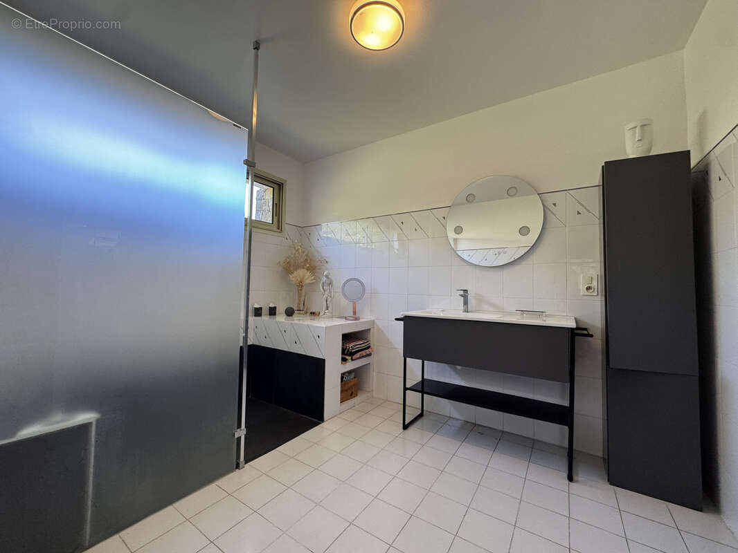 Maison à CARQUEIRANNE