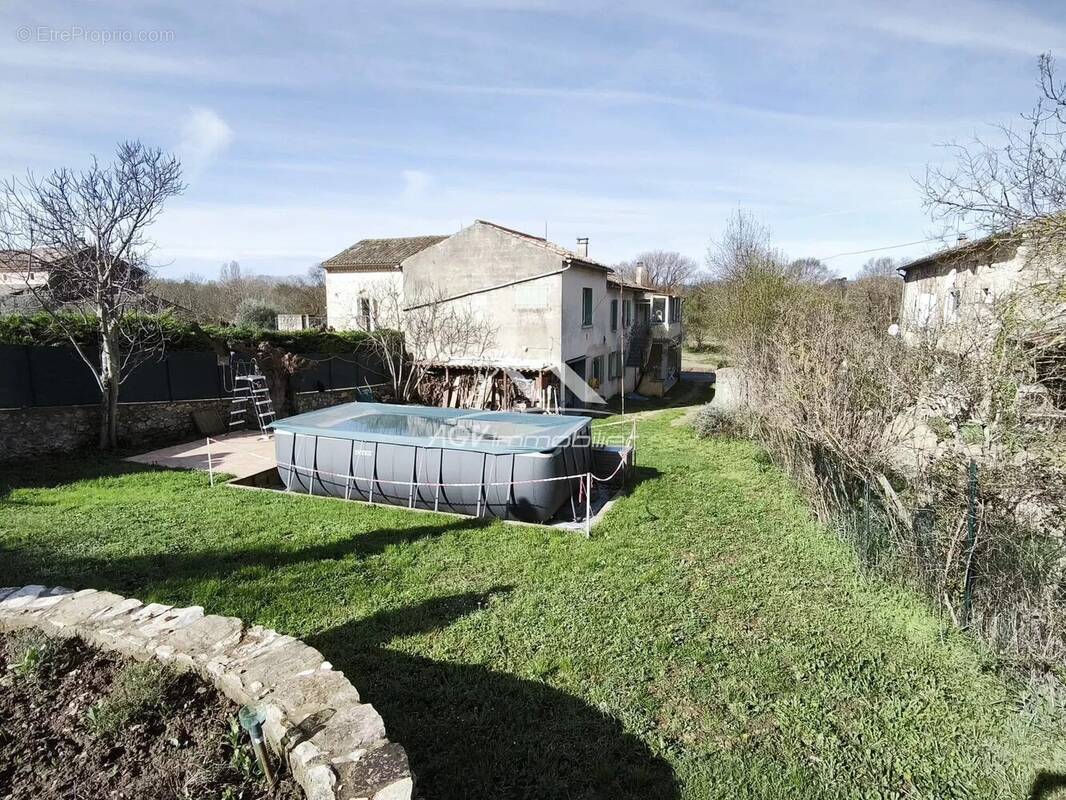 Maison à ALLEGRE-LES-FUMADES