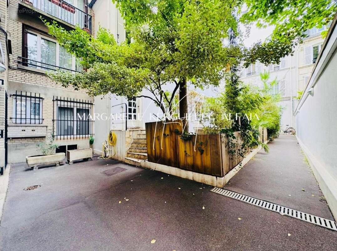 Photo 3 - Appartement à PARIS-17E