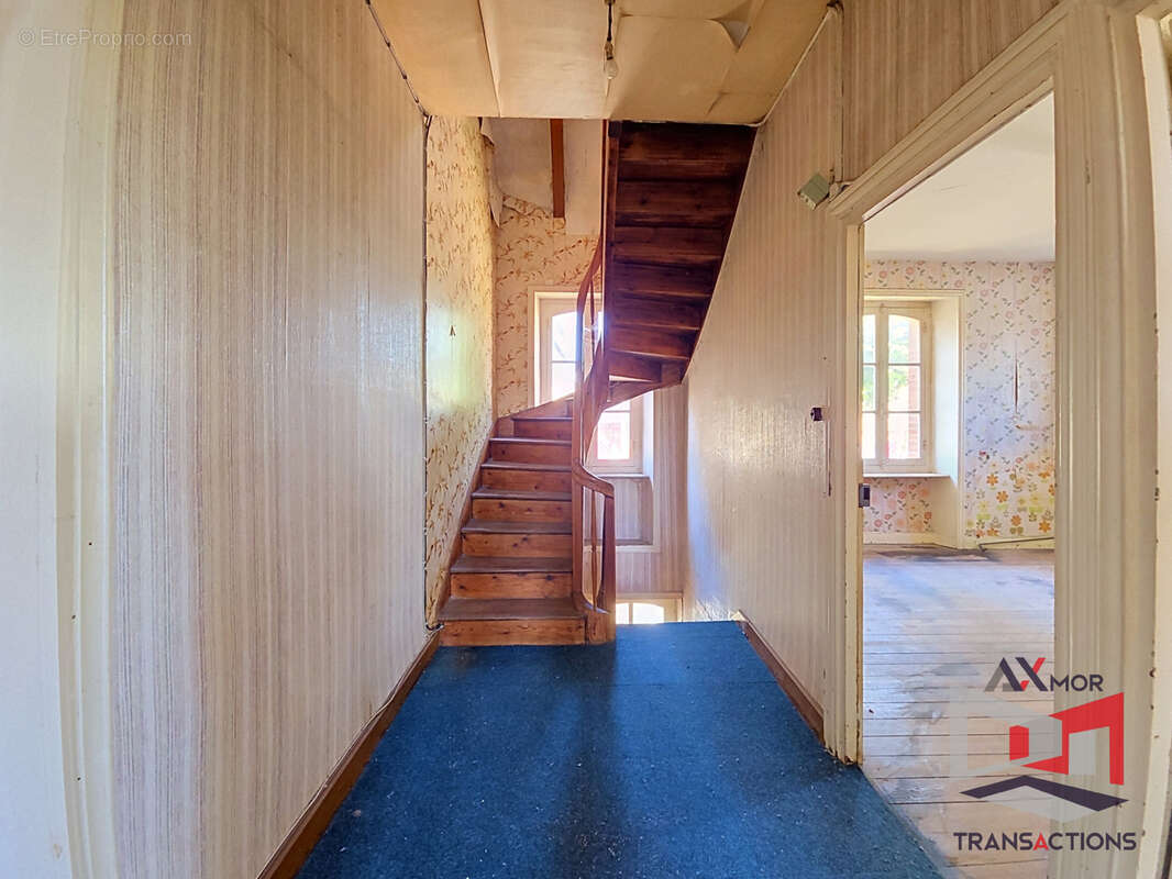 Lannion   maison a renover  140 m2  quartier prisé - photo 7