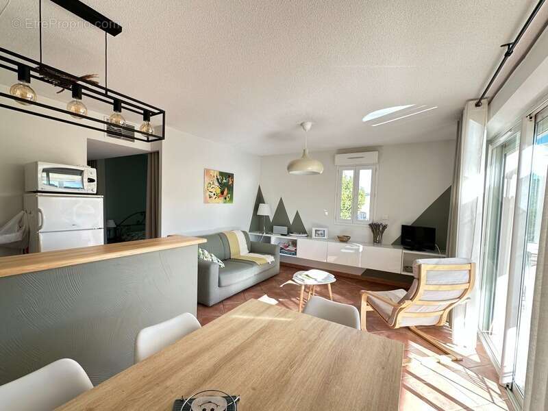 Appartement à GREOUX-LES-BAINS