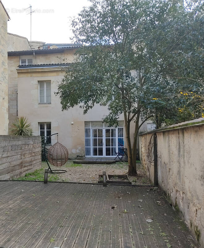 Appartement à BORDEAUX